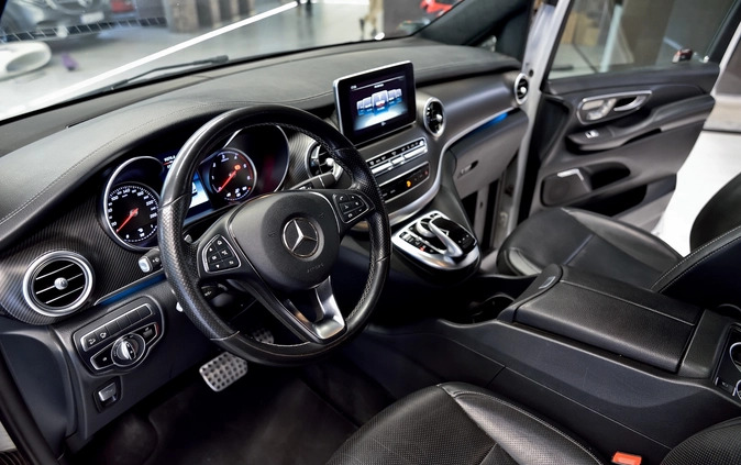 Mercedes-Benz Klasa V cena 233700 przebieg: 157570, rok produkcji 2019 z Końskie małe 742